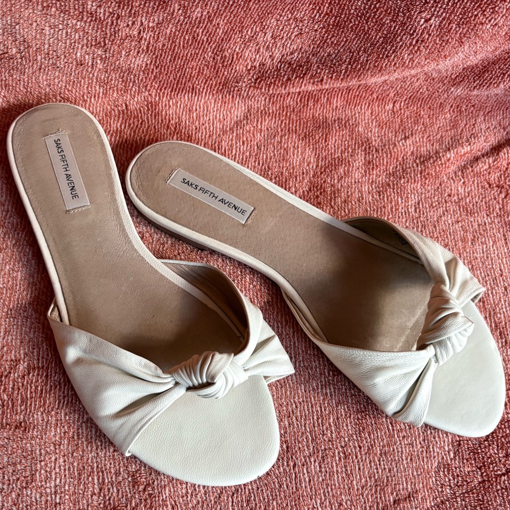 Saks Fifth Avenue - knotted leather flat sandal